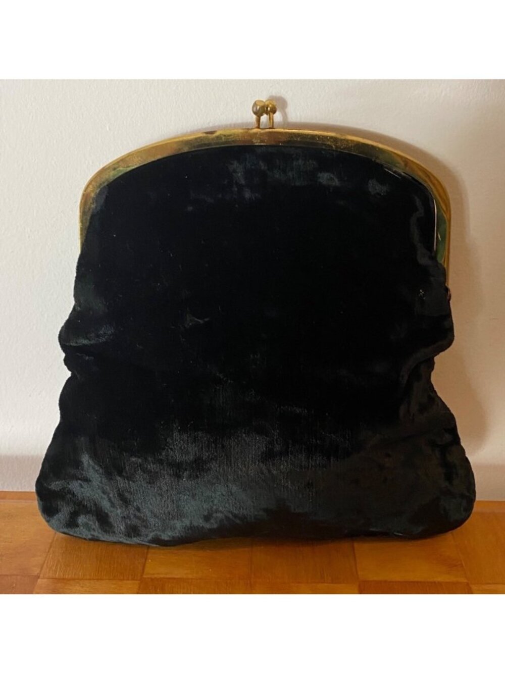 Vintage McL-Ton Black Velvet Clutch Purse Gold Metal Frame & Kiss-Lock Closure
